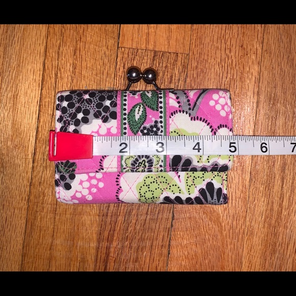 Vera Bradley wallet - Picture 6 of 6